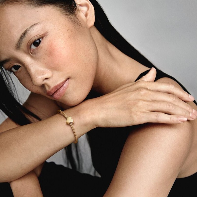 Charm Pandora Corazón Grabable Dorado 762015COO