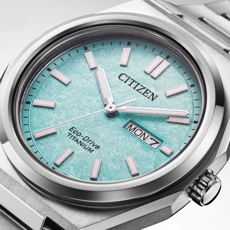 Reloj Citizen Super Titanium Zenshin Eco-Drive AW0130-85M