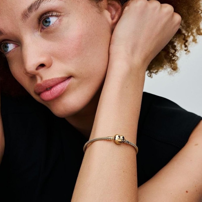 Pulsera Pandora Moments Dorada Cierre Corazón 563050C00