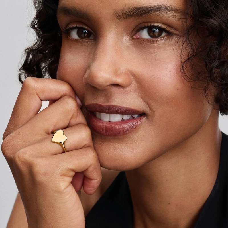 Anillo Pandora Corazón Grabable Dorado 163988C00