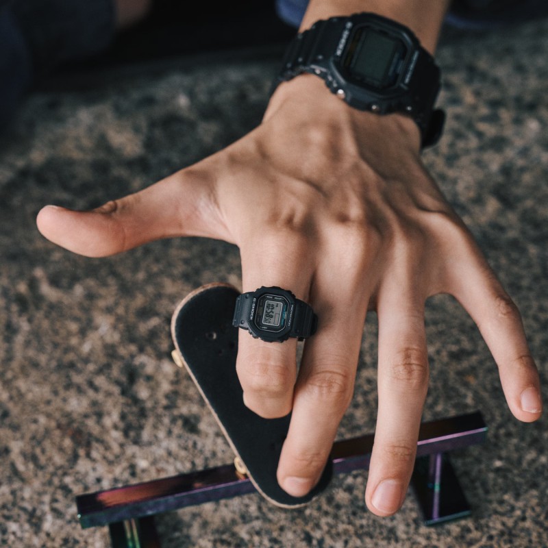 Anillo-Reloj G-Shock DWN-5600-1ER