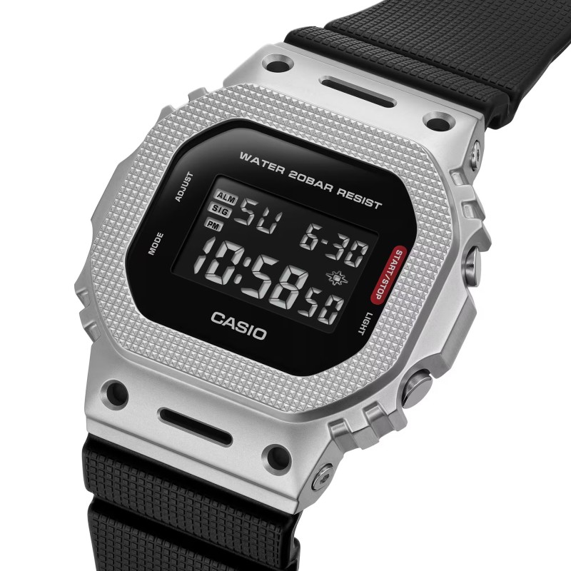Reloj G-Shock GM-5600M-1ER