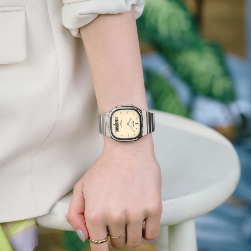 Reloj Casio AQ-240E-7A2EF