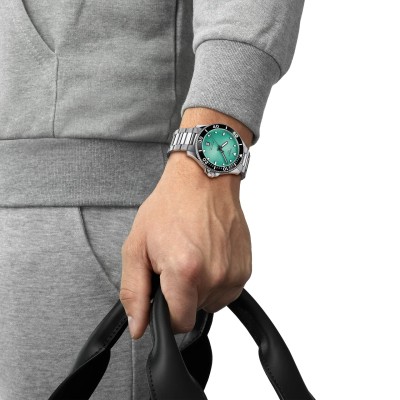 Reloj Tissot Seastar 1000 40mm. T1204101109100 2