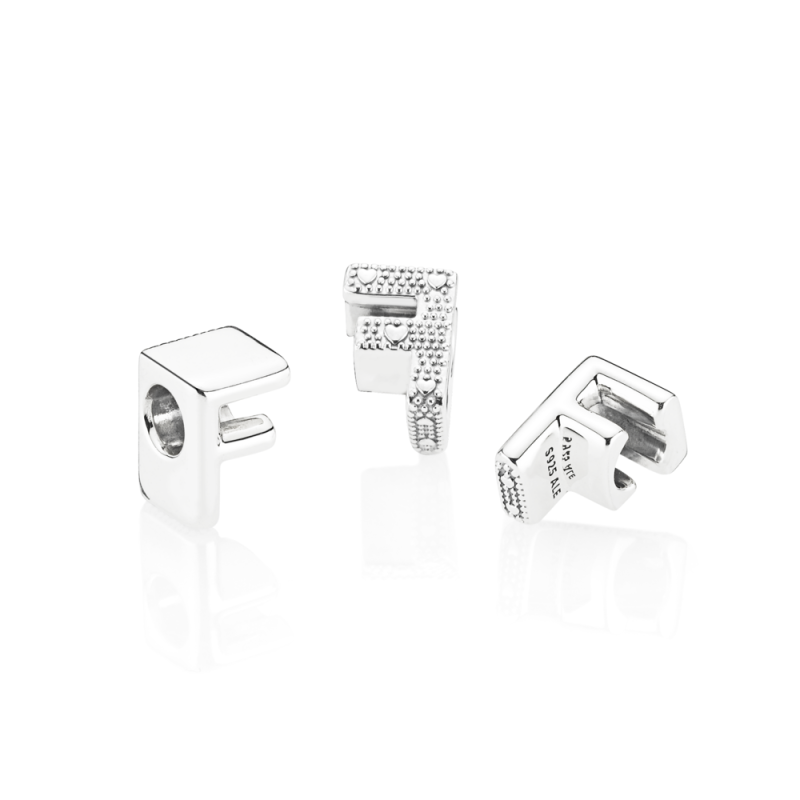 Charm Pandora Letra F  797460